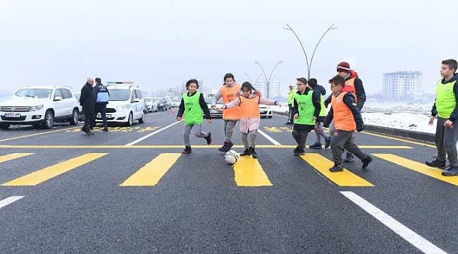 Öncelik Hayatın Öncelik Yayanın Etkinliği Düzenlendi