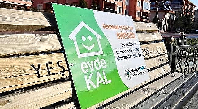 Yeşilyurt’ta Banklara Uyarı Levhası