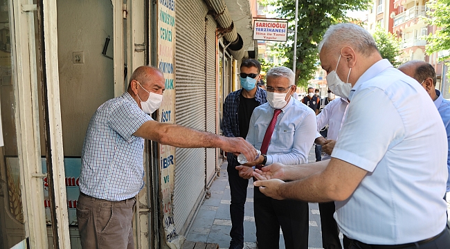 Kaymakam Duran Ve Başkan Güder’den Maske Denetimi