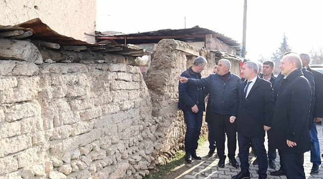 Bakan Yardımcısı Suver Deprem Bölgesinde İnceleme Yaptı