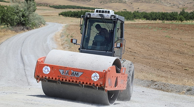 BATTALGAZİ BELEDİYESİ ASFALT ÇALIŞMALARINA ARALIKSIZ DEVAM EDİYOR