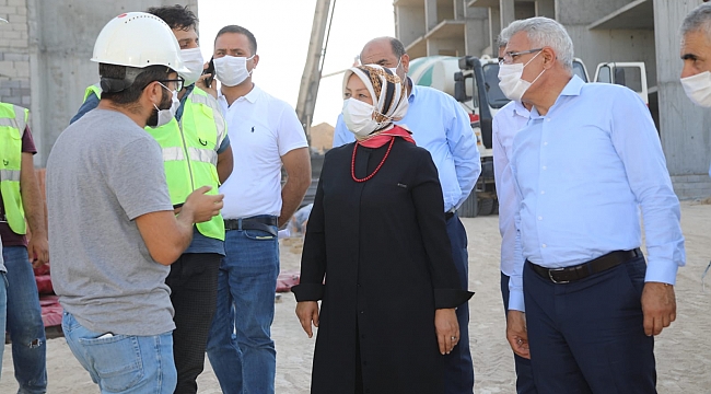 ESKİMALATYA’DAKİ DEPREMZEDELERİN YARALARI SARILIYOR